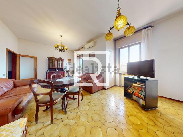 Appartamento in vendita di 114 m² in Via Vittorio Locchi
