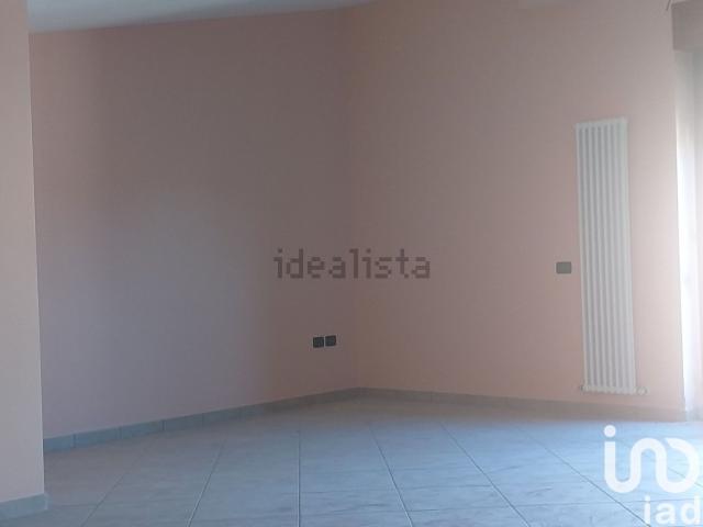 Appartamento in vendita di 114 m² in Viale Rinascita, 26