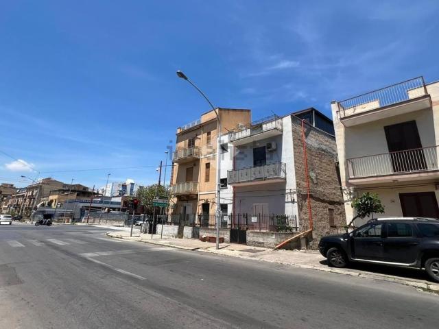 Appartamento in vendita di 114 m² in Corso dei Mille, 1392