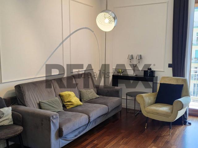 Appartamento in vendita di 114 m² in Piazza Giovanni Nicotera, 6