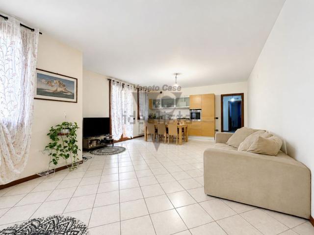 Appartamento in vendita di 114 m² in Piazza del Mercato