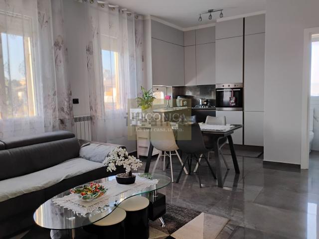 Appartamento in vendita di 114 m² in Strada delle Zecchette