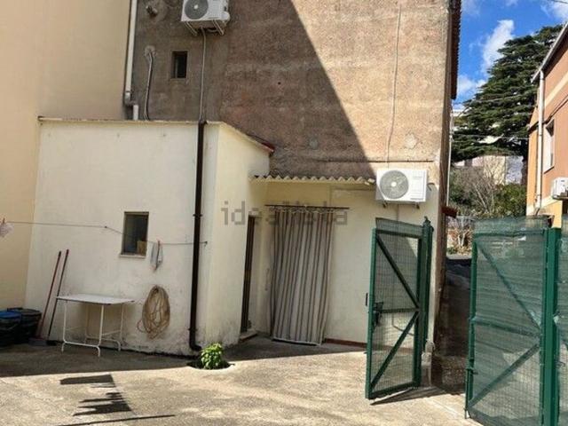 Appartamento in vendita di 115 m² in Viale Barlaam da Seminara