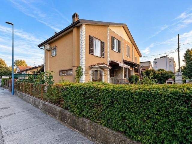 Appartamento in vendita di 115 m² in Traversa Seconda Villaggio Badia, 4