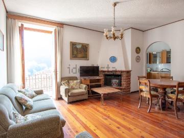 Appartamento in vendita di 115 m² in Via Como