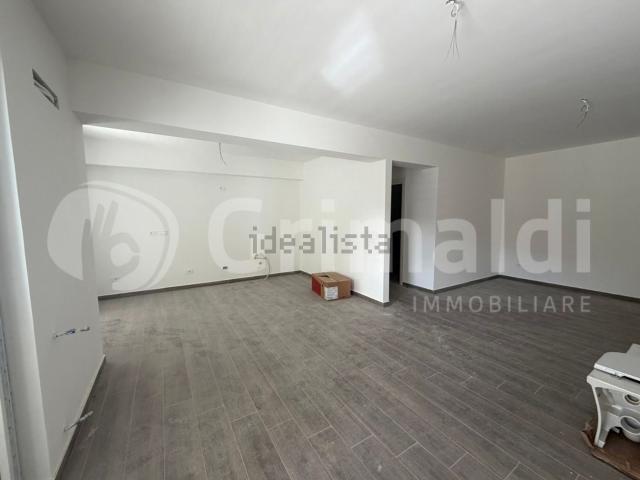 Appartamento in vendita di 115 m² in Via Consolare Pompea, 1283
