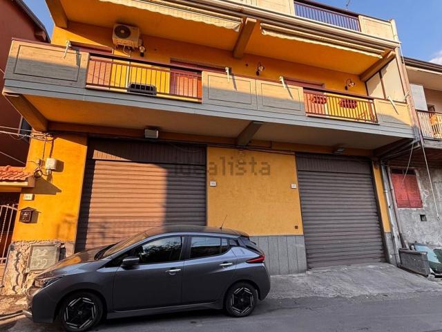 Appartamento in vendita di 115 m² in Via Consolazione, 84