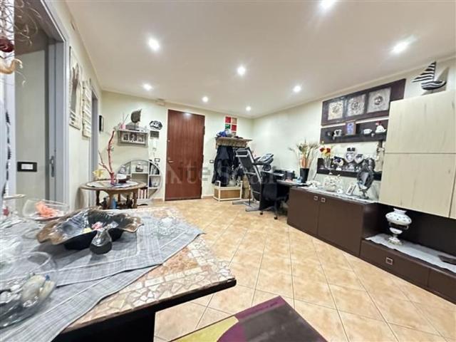 Appartamento in vendita di 115 m² in Via Conte Federico