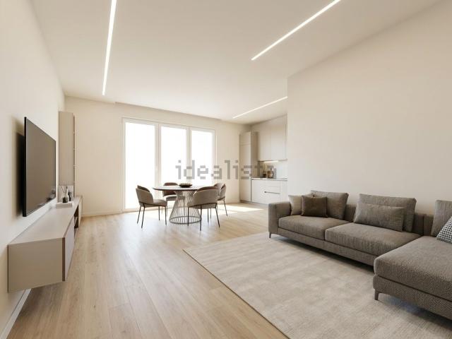 Appartamento in vendita di 115 m² in Via Corrado da Montemagno, 18