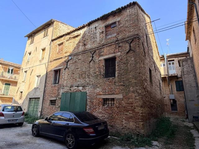 Appartamento in vendita di 115 m² in Via Corte del Castello