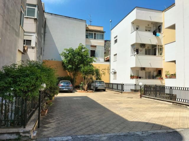 Appartamento in vendita di 115 m² in Via Costantino, 24