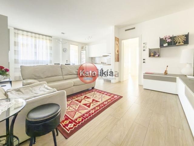 Appartamento in vendita di 115 m² in Via Cadorna