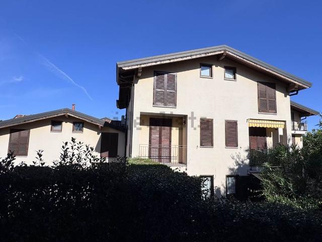 Appartamento in vendita di 115 m² in Via Camillo Benso Conte di Cavour, 5