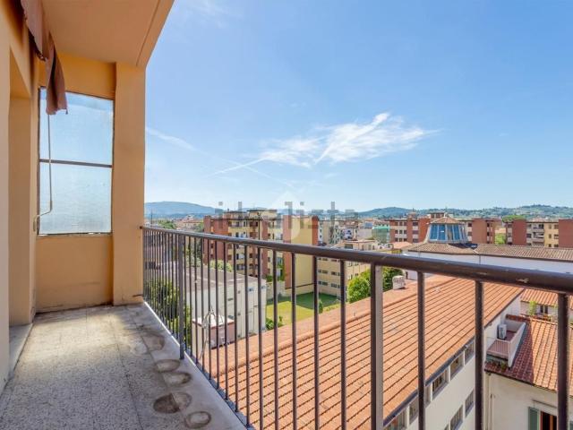Appartamento in vendita di 115 m² in Via Capo di Mondo