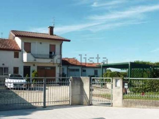 Appartamento in vendita di 115 m² in Via Caseggiato