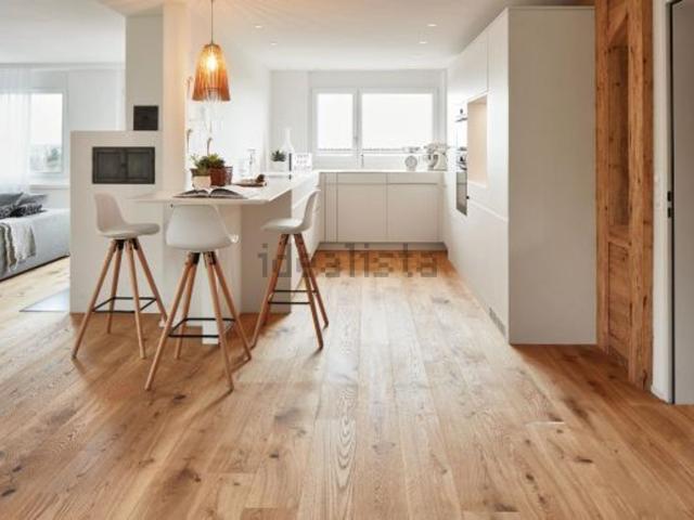 Appartamento in vendita di 115 m² in Via Ceresara