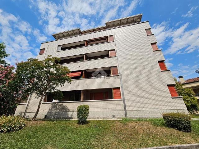 Appartamento in vendita di 115 m² in Via Cesare Pavese, 65