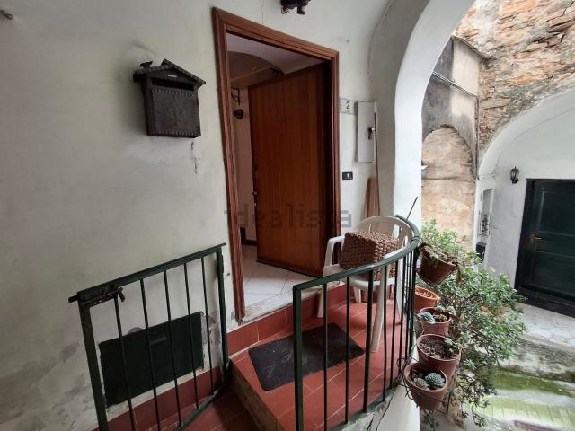 Appartamento in vendita di 115 m² in Via Cisterna, 17