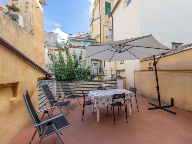 Appartamento in vendita di 115 m² in Via Cristoforo Colombo, 51