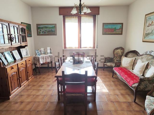 Appartamento in vendita di 115 m² in Via Antonio Gramsci, 5