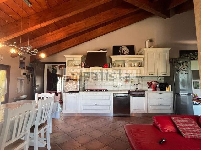 Appartamento in vendita di 115 m² in Via Antonio Marzocchi, 46