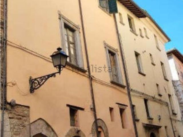 Appartamento in vendita di 115 m² in Via Angel Dalfuoco