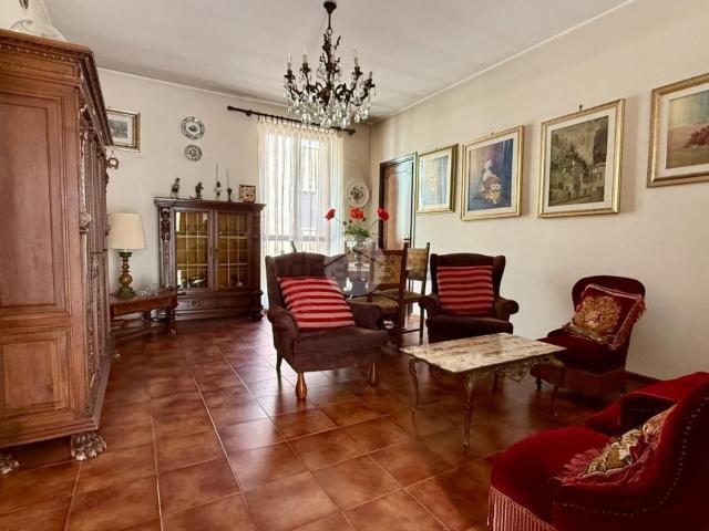 Appartamento in vendita di 115 m² in Via Angelo Brofferio, 66
