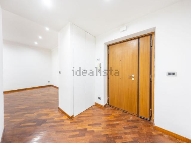 Appartamento in vendita di 115 m² in Via Accadia