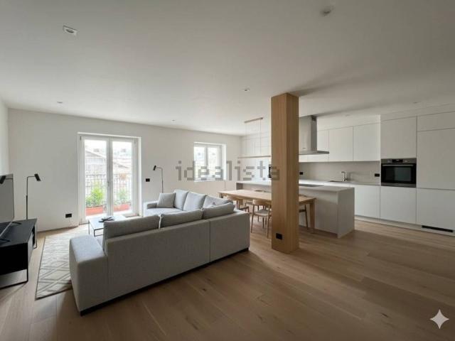 Appartamento in vendita di 115 m² in Via Alba Cortemilia, 86