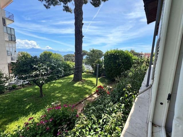 Appartamento in vendita di 115 m² in Via Alessandro Manzoni