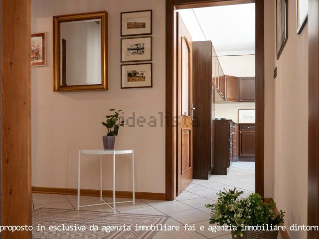 Appartamento in vendita di 115 m² in Via Arturo de Varda, 24