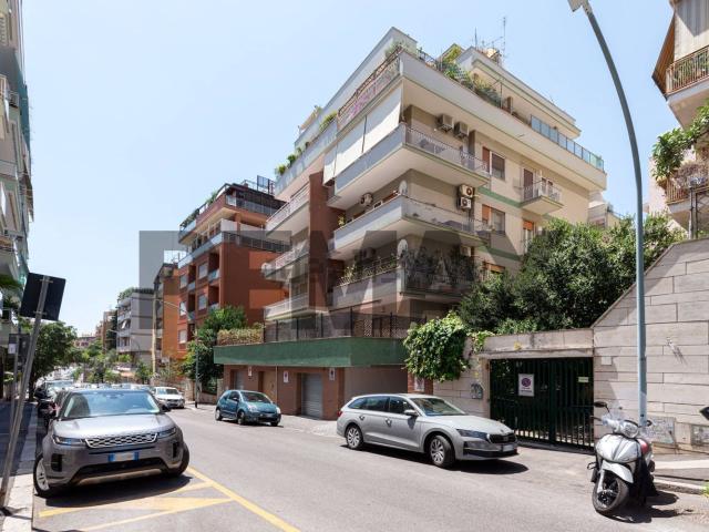 Appartamento in vendita di 115 m² in Via Attilio Friggeri, 82