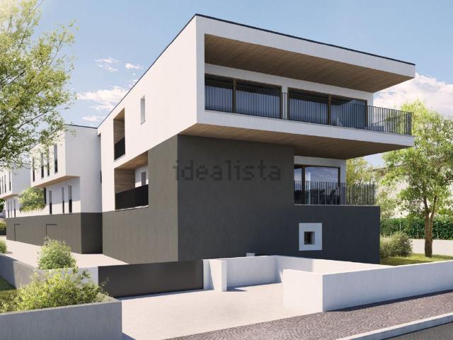 Appartamento in vendita di 115 m² in Via Bolzano