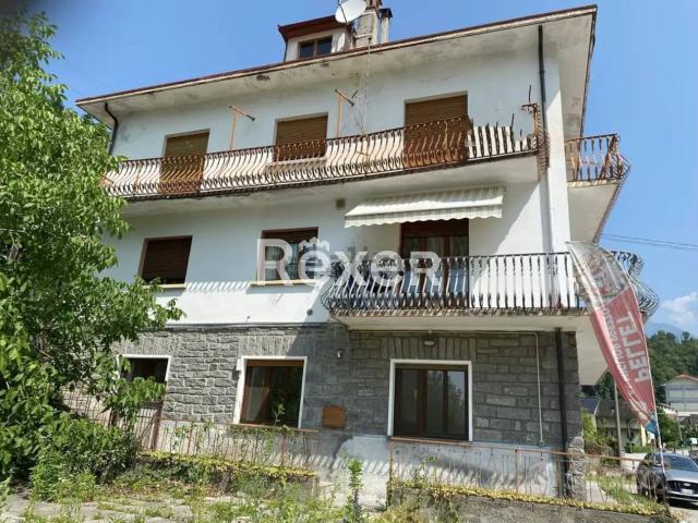 Appartamento in vendita di 115 m² in Via Bagni
