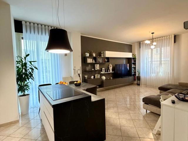 Appartamento in vendita di 115 m² in Via Benjamin Franklin