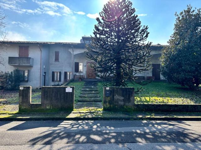 Appartamento in vendita di 115 m² in Via G. Amendola, 8