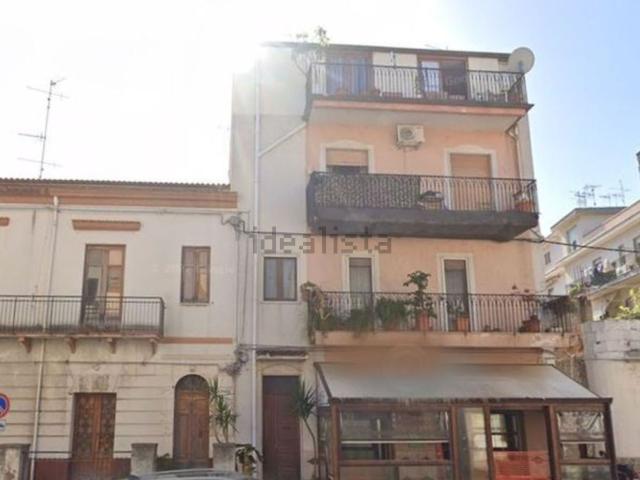 Appartamento in vendita di 115 m² in Via G. Medici, 415