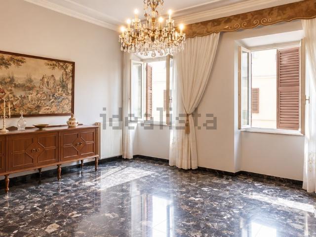 Appartamento in vendita di 115 m² in Via Goffredo Mameli