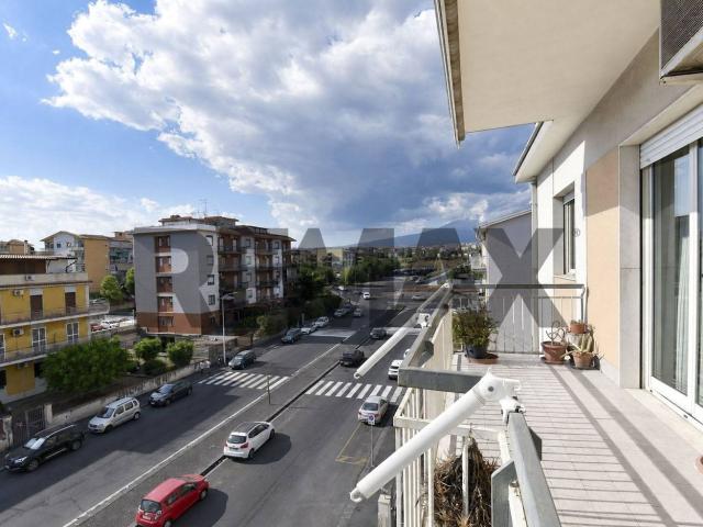 Appartamento in vendita di 115 m² in Via Generale Ameglio, 2