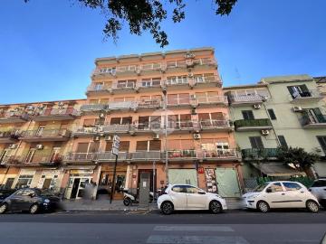 Appartamento in vendita di 115 m² in Via Giuseppe Pitrè, 148
