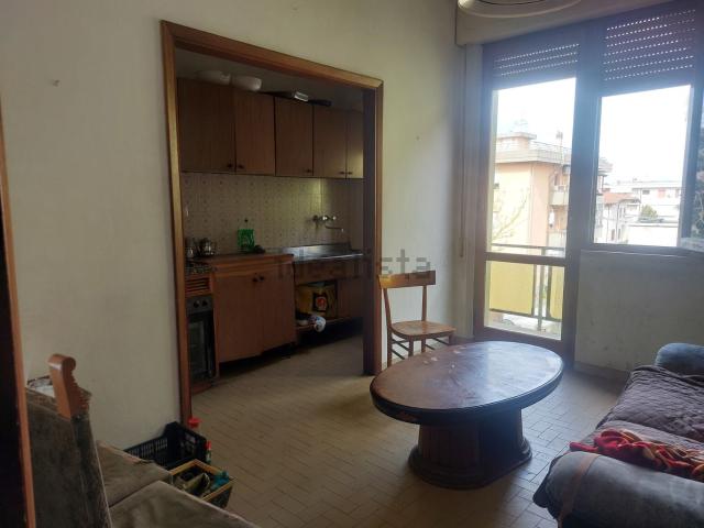 Appartamento in vendita di 115 m² in Via Giacomo Leopardi, 1