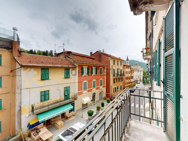 Appartamento in vendita di 115 m² in Via Giacomo Matteotti, 27