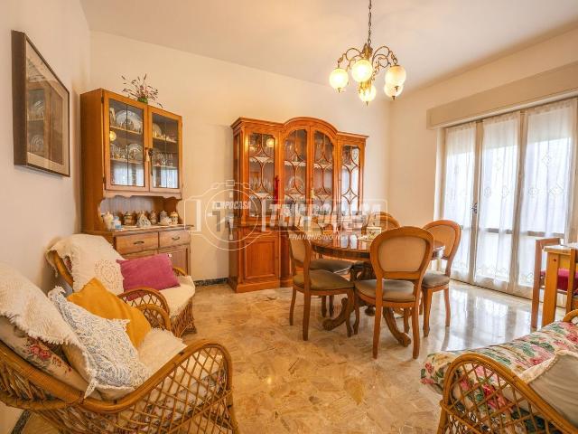 Appartamento in vendita di 115 m² in Via Giacomo Matteotti