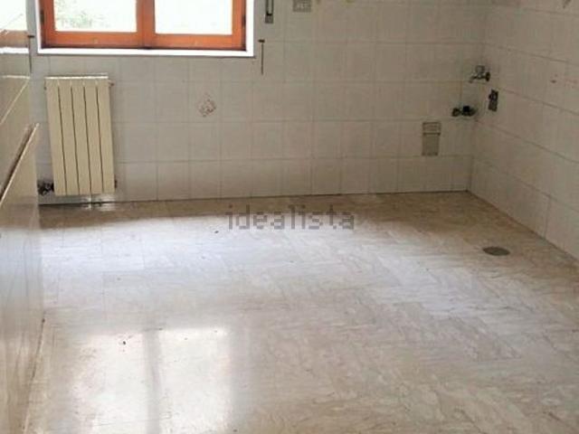 Appartamento in vendita di 115 m² in Via Giacomo Matteotti