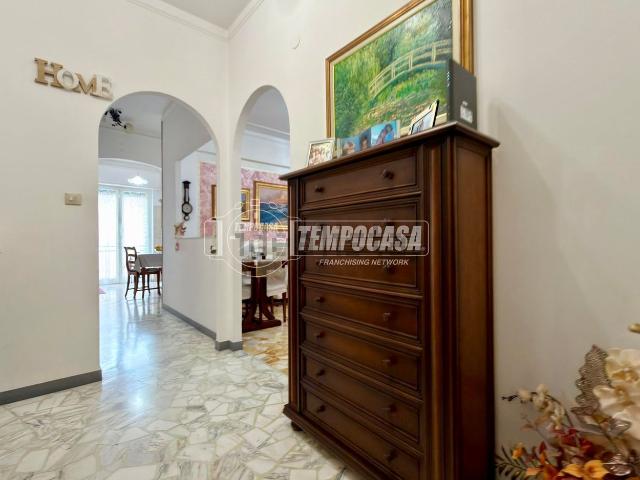 Appartamento in vendita di 115 m² in Via Giacomo Puccini, 17