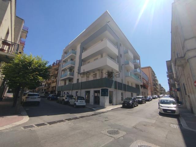 Appartamento in vendita di 115 m² in Via Giardini, 54