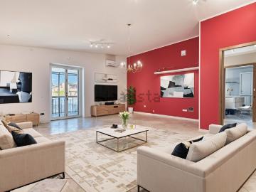 Appartamento in vendita di 115 m² in Via Giovanni Pascoli, 6