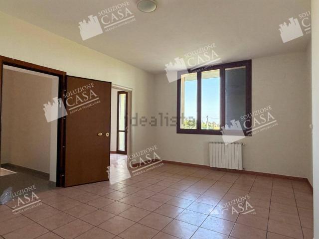 Appartamento in vendita di 115 m² in Via Dotti Carlo Francesco, 114