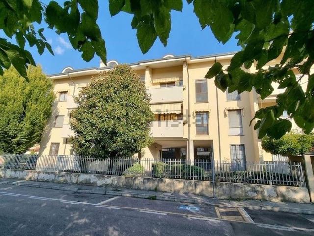 Appartamento in vendita di 115 m² in Via Dolomiti