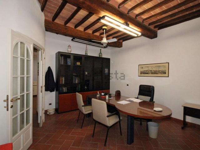 Appartamento in vendita di 115 m² in Via dei Montanini